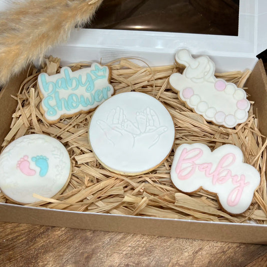 Coffret biscuits baby shower : petits pieds, tétine, baby